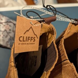 Cliffs by White Mountain Brown Boots